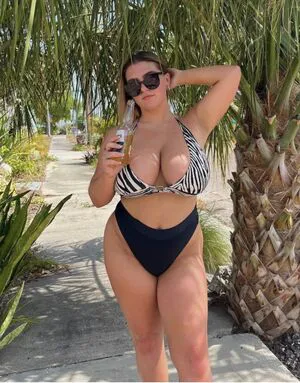 Sierra Bellingar OnlyFans Leaked Free Thumbnail Picture - #Y97gvl9bZS