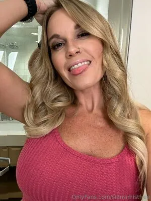 Sierramistfree OnlyFans Leaked Free Thumbnail Picture - #Wsh4WMsYQ0