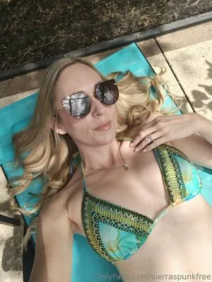 Sierraspunkfree OnlyFans Leaked Free Thumbnail Picture - #kosjwNunHU
