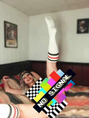 Signaldropfree OnlyFans Leaked Free Thumbnail Picture - #TmgIApXSpL