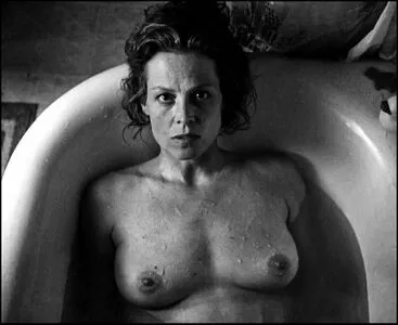 Sigourney Weaver OnlyFans Leaked Free Thumbnail Picture - #1JOi30E4hh