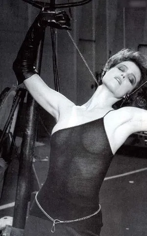 Sigourney Weaver OnlyFans Leaked Free Thumbnail Picture - #4WfSd9J21A