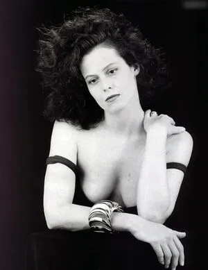 Sigourney Weaver OnlyFans Leaked Free Thumbnail Picture - #ostLeZbzg2