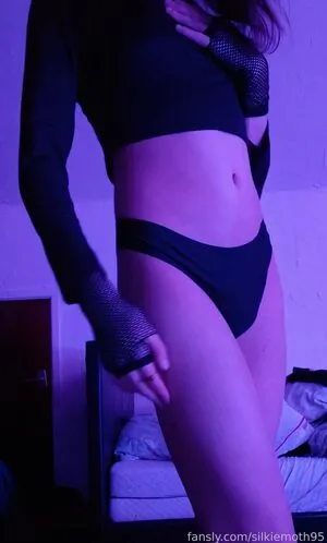 Silkiemoth95 OnlyFans Leaked Free Thumbnail Picture - #l2WIywv4CZ