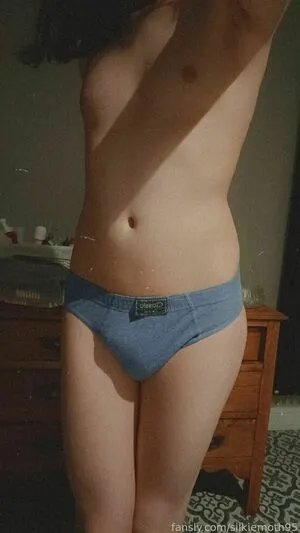 Silkiemoth95 OnlyFans Leaked Free Thumbnail Picture - #q6wKbnnQd1