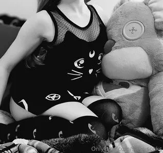 Silky Socks OnlyFans Leaked Free Thumbnail Picture - #UDUVudtYXn