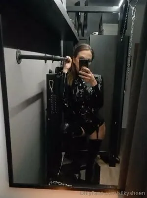 Silkysheen OnlyFans Leaked Free Thumbnail Picture - #OlSjWe52TO