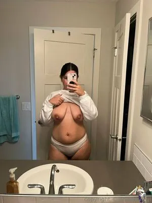 Silkyvinyl OnlyFans Leaked Free Thumbnail Picture - #XapxLks8is