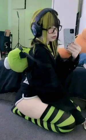 Sillyarisuu OnlyFans Leaked Free Thumbnail Picture - #4KD79CtUdI