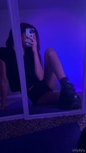 Sillydyly OnlyFans Leaked Free Thumbnail Picture - #F1T1M1rM2W