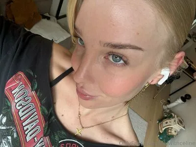 Sillywithceline OnlyFans Leaked Free Thumbnail Picture - #0XGfL81oBS