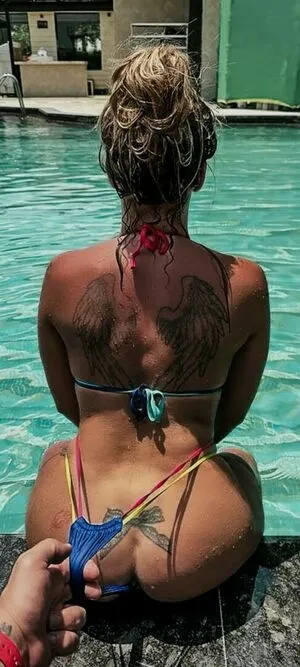 Silvia And Eveline Dellai OnlyFans Leaked Free Thumbnail Picture - #iVWMG4F7Xo