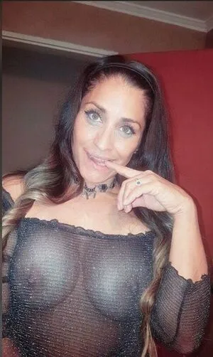 Silvia Patrixia Valpondi OnlyFans Leaked Free Thumbnail Picture - #SXCZqWe0UF