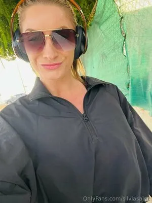 Silviasaige OnlyFans Leaked Free Thumbnail Picture - #6Pj8qvIwOm