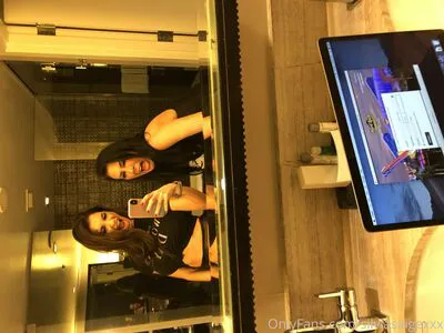 Silviasaigexxx OnlyFans Leaked Free Thumbnail Picture - #QM109epVmc