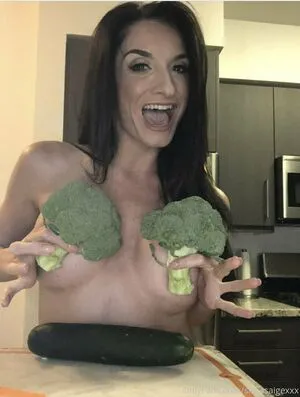 Silviasaigexxx OnlyFans Leaked Free Thumbnail Picture - #g4mliBXaPF
