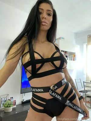 Silviasiciliaxxx OnlyFans Leaked Free Thumbnail Picture - #4NbHmlLZ5d