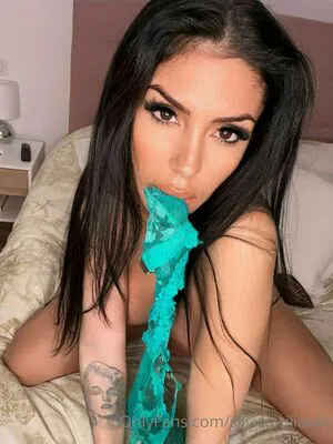 Silviasiciliaxxx OnlyFans Leaked Free Thumbnail Picture - #kPsEstdhl9