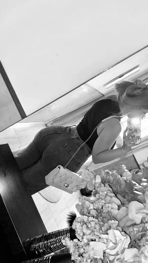 Silviiamartz OnlyFans Leaked Free Thumbnail Picture - #umTysB7D2d