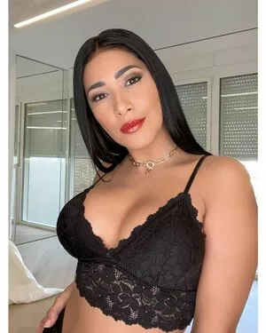 Simaria OnlyFans Leaked Free Thumbnail Picture - #MHpeYyHrus