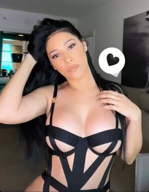 Simaria OnlyFans Leaked Free Thumbnail Picture - #VhsuHSTw37