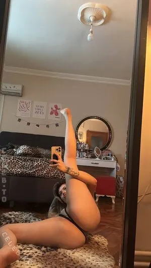 Simgeniz OnlyFans Leaked Free Thumbnail Picture - #zBDQzqHdrk