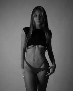 Simi Estelle OnlyFans Leaked Free Thumbnail Picture - #cVteNDxfkW