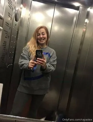 Simommm OnlyFans Leaked Free Thumbnail Picture - #cjM2fZL1xQ