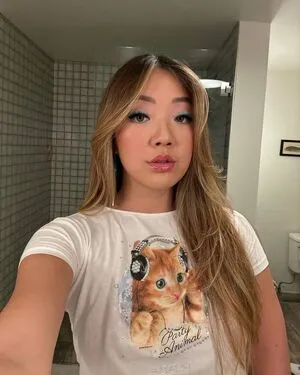 Simona Shao OnlyFans Leaked Free Thumbnail Picture - #yrEeAri0py