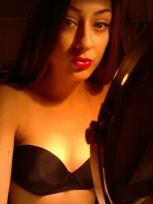 Simonaivanova Pmu OnlyFans Leaked Free Thumbnail Picture - #VVD1ysq4Y8