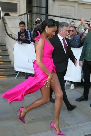 Simone Ashley OnlyFans Leaked Free Thumbnail Picture - #2dUhA3GqqU