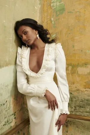 Simone Ashley OnlyFans Leaked Free Thumbnail Picture - #4Fs5Js3PiG