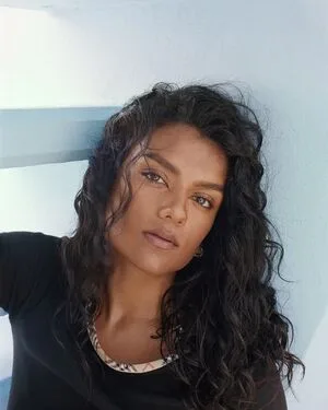 Simone Ashley OnlyFans Leaked Free Thumbnail Picture - #9GHx0GFo7f