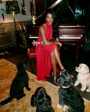 Simone Ashley OnlyFans Leaked Free Thumbnail Picture - #DgNb0Sd3kp