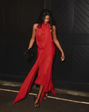 Simone Ashley OnlyFans Leaked Free Thumbnail Picture - #FIKGwtvZK6