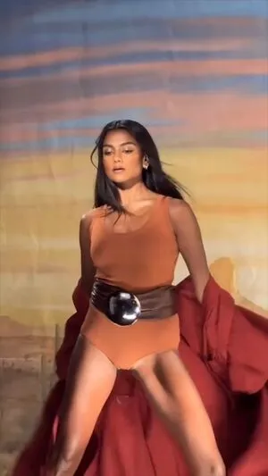 Simone Ashley OnlyFans Leaked Free Thumbnail Picture - #FPHXpYymdB