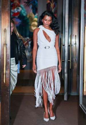 Simone Ashley OnlyFans Leaked Free Thumbnail Picture - #FartE1eXXi