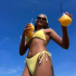 Simone Ashley OnlyFans Leaked Free Thumbnail Picture - #KqCbD6xAlM