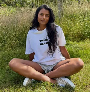 Simone Ashley OnlyFans Leaked Free Thumbnail Picture - #KwYn2FREis
