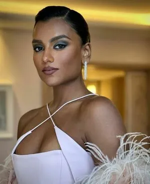 Simone Ashley OnlyFans Leaked Free Thumbnail Picture - #LySfwXHRng