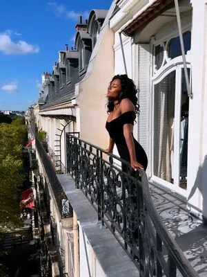 Simone Ashley OnlyFans Leaked Free Thumbnail Picture - #NlZRihTq5F