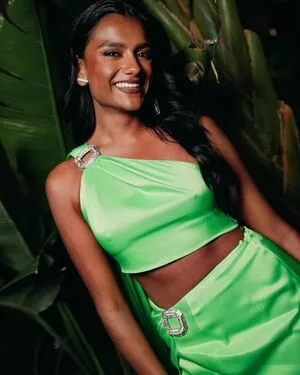 Simone Ashley OnlyFans Leaked Free Thumbnail Picture - #RevKIYk3cS