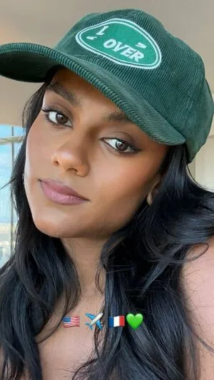 Simone Ashley OnlyFans Leaked Free Thumbnail Picture - #Y1vBeVdy4P