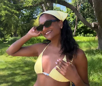 Simone Ashley OnlyFans Leaked Free Thumbnail Picture - #ZrWGuiNIri