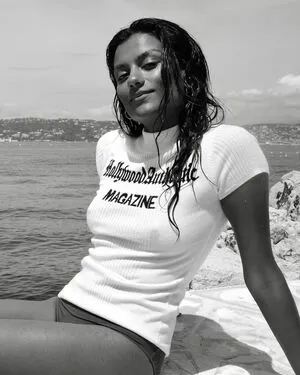 Simone Ashley OnlyFans Leaked Free Thumbnail Picture - #bEIknEAdDA