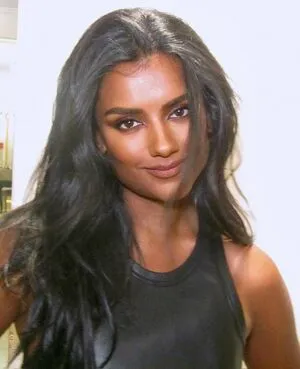 Simone Ashley OnlyFans Leaked Free Thumbnail Picture - #grlawipmtq