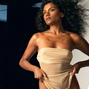 Simone Ashley OnlyFans Leaked Free Thumbnail Picture - #lq3gG1STHc