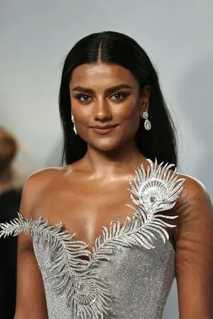 Simone Ashley OnlyFans Leaked Free Thumbnail Picture - #luN8V3AMQZ