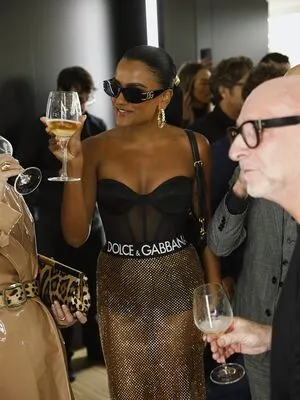 Simone Ashley OnlyFans Leaked Free Thumbnail Picture - #o8DhI2j5Ti