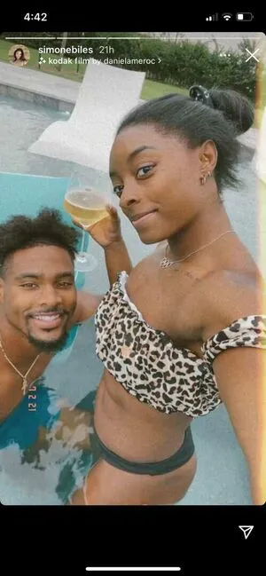 Simone Biles OnlyFans Leaked Free Thumbnail Picture - #81AgIXGNIl